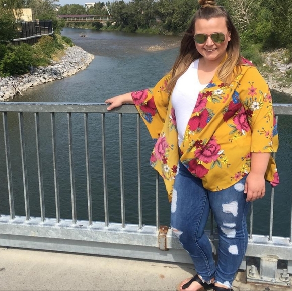 Maurices Accessories - Maurices floral wrap